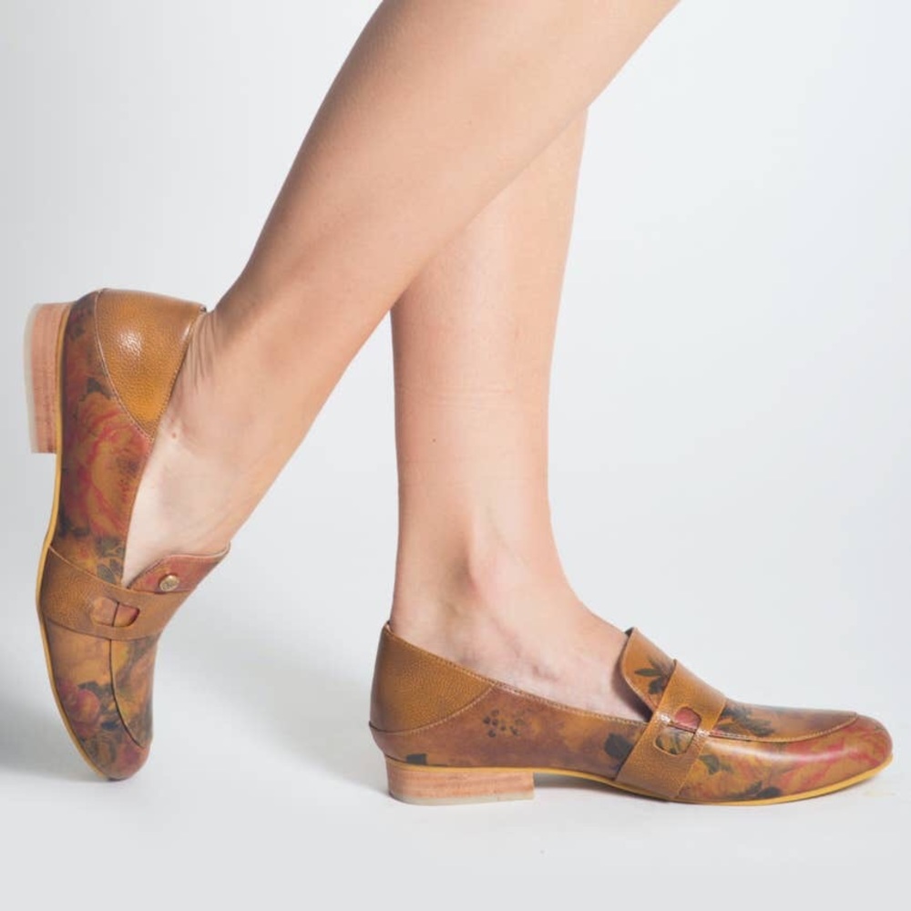 🆕 Tan Roses Real Leather Loafer - Picture 4 of 9